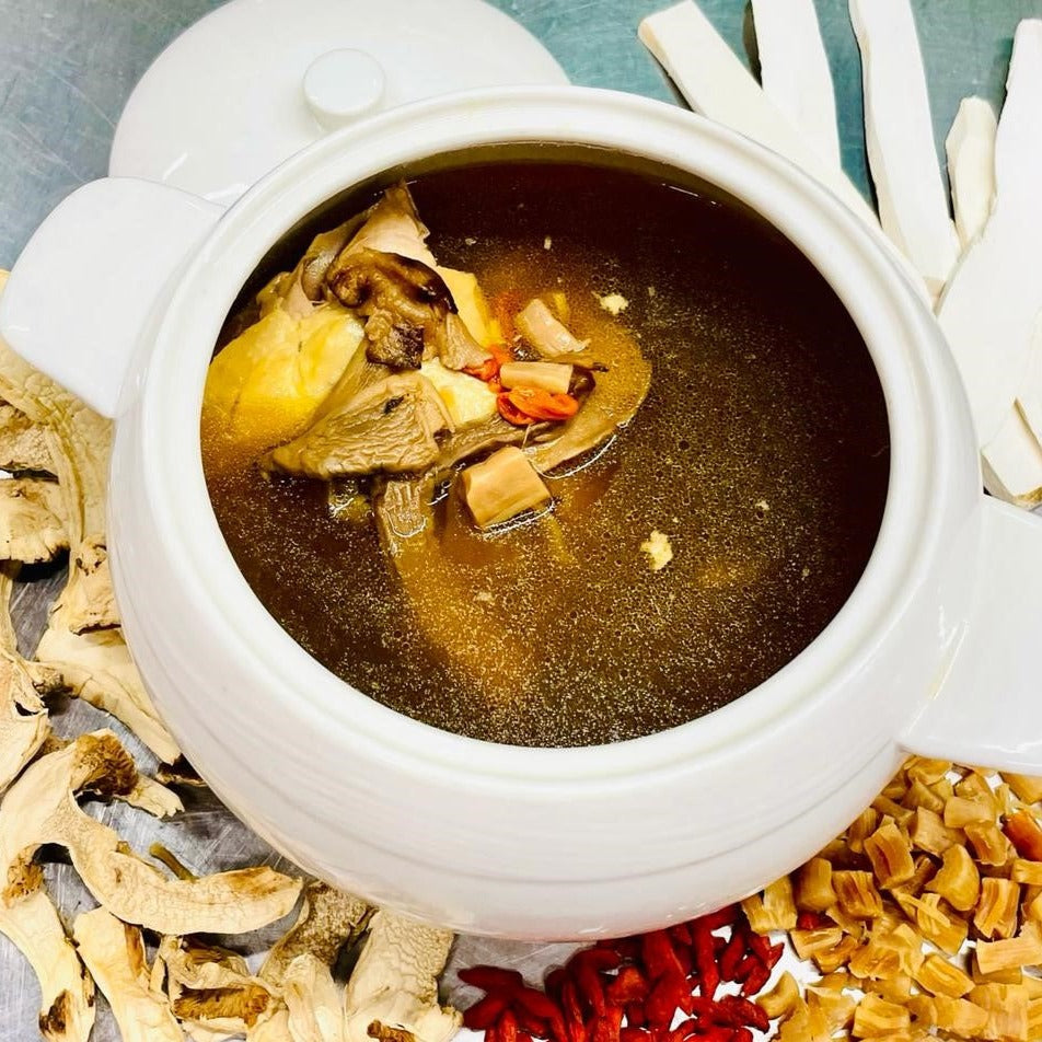 Double-Boiled Kampong Chicken Soup  With Matsutake And Conpoy – 4 Persons