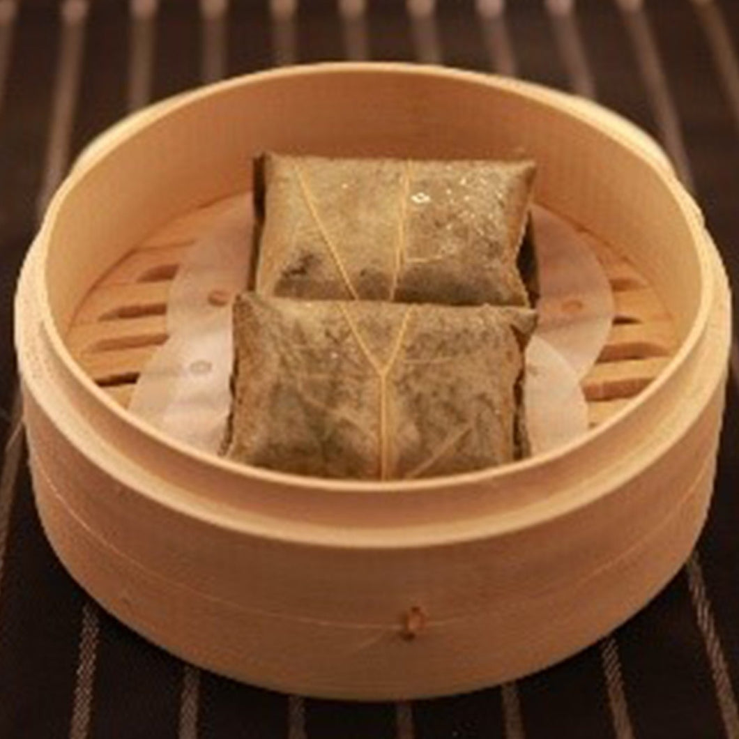 Glutinous Rice With Diced Chicken And Pork Wrapped In Lotus Leaf (2 件/pcs)